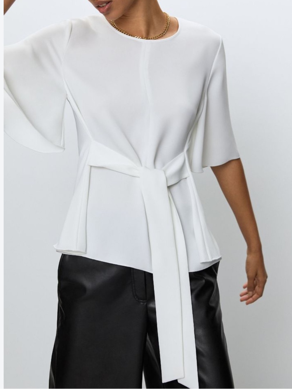 Zara White Tie-Front Short Sleeve Blouse
